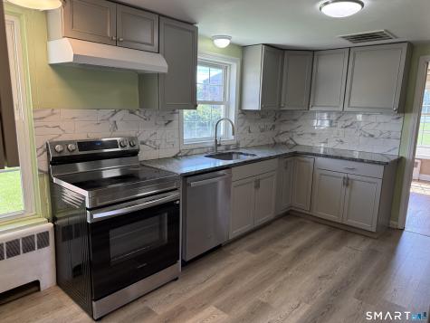 618 Willard Avenue Newington CT 06111