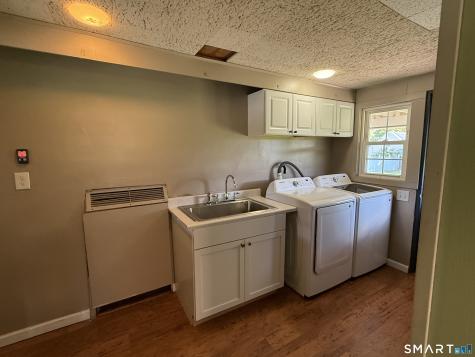 618 Willard Avenue Newington CT 06111