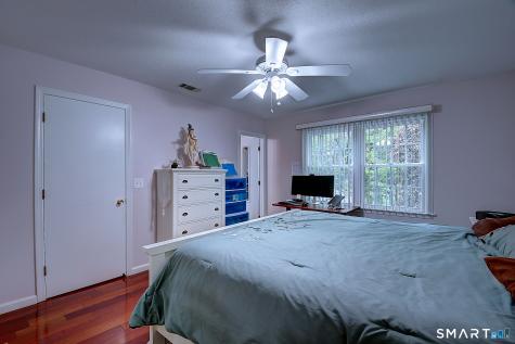 12 Diggins Court South Windsor CT 06074