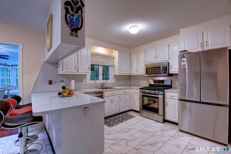 12 Diggins Court South Windsor CT 06074