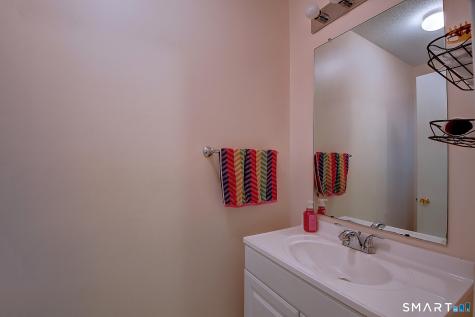 12 Diggins Court South Windsor CT 06074