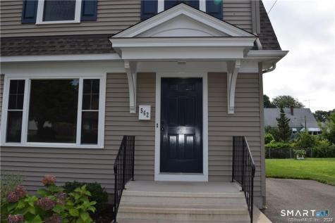 562 Light Street Stratford CT 06614