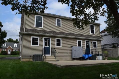 562 Light Street Stratford CT 06614