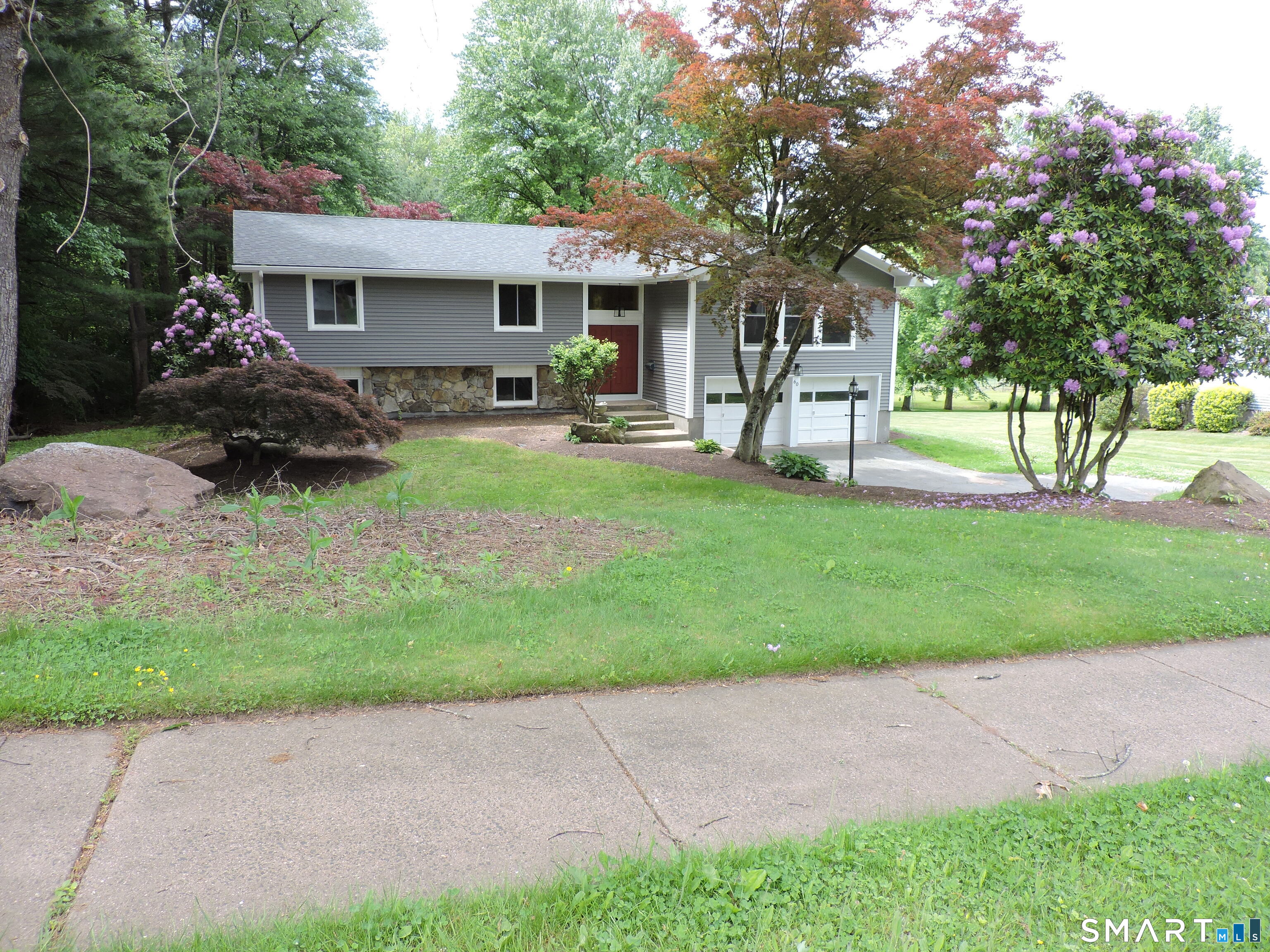 60 Mohegan Trail South Windsor CT 06074