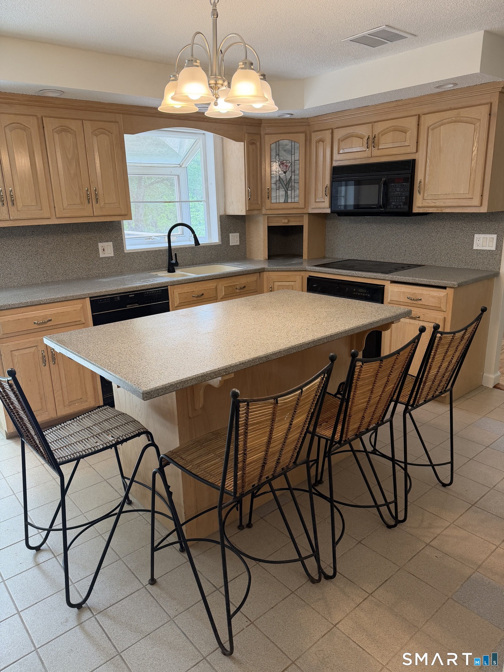 60 Mohegan Trail South Windsor CT 06074