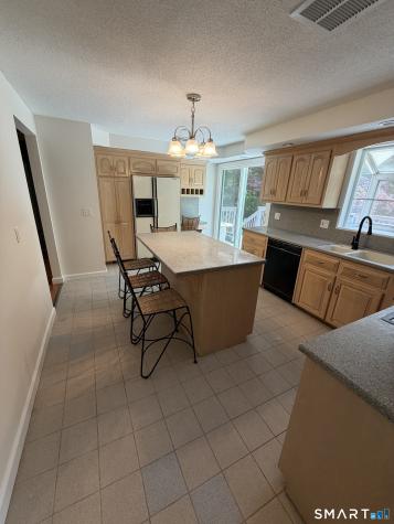 60 Mohegan Trail South Windsor CT 06074