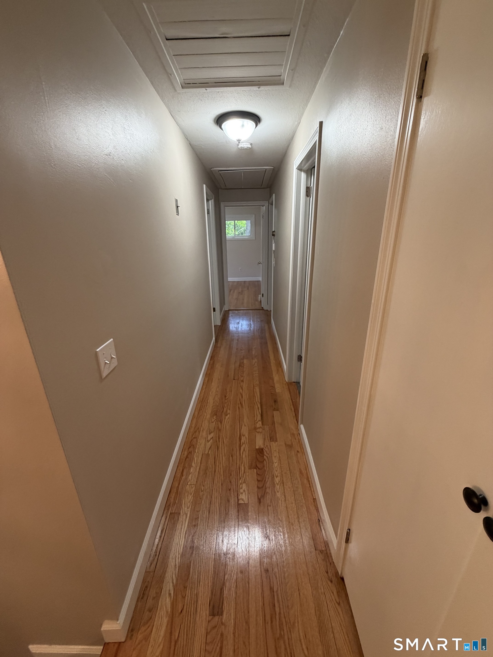 60 Mohegan Trail South Windsor CT 06074