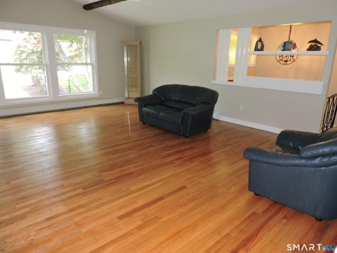 60 Mohegan Trail South Windsor CT 06074