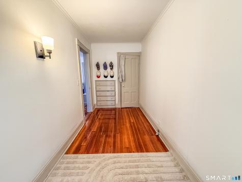14 Pease Avenue Middletown CT 06457