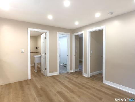 1248 North Main Street Waterbury CT 06704
