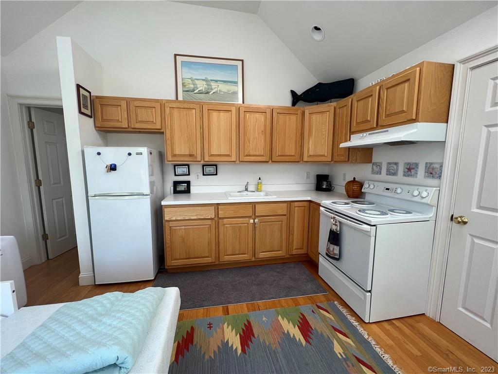 141 Middle Beach Road Madison CT 06443