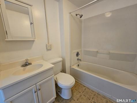7 South Street Cromwell CT 06416