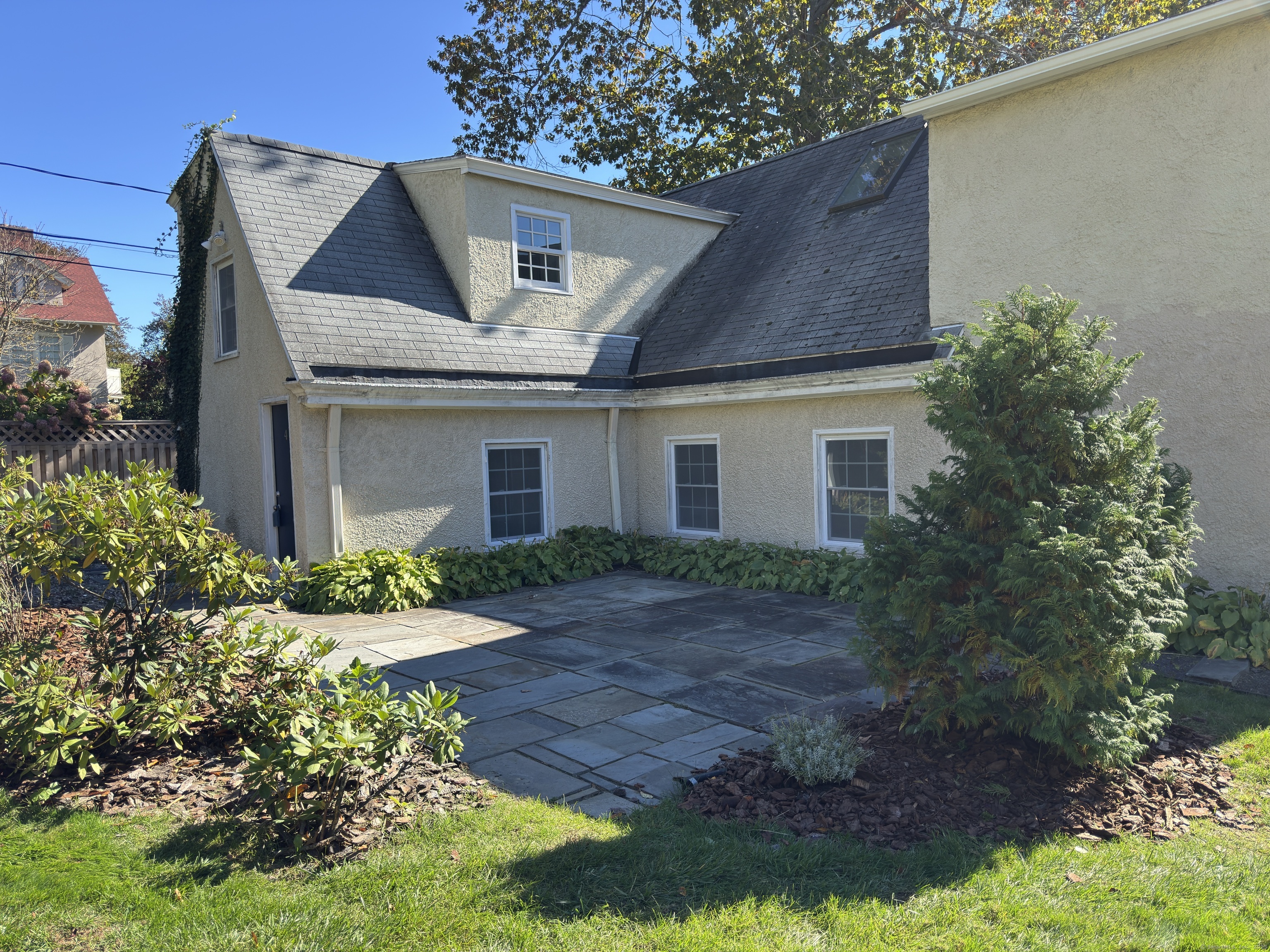4 Sycamore Lane West Hartford CT 06117