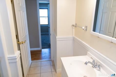34 Center Avenue East Haven CT 06512