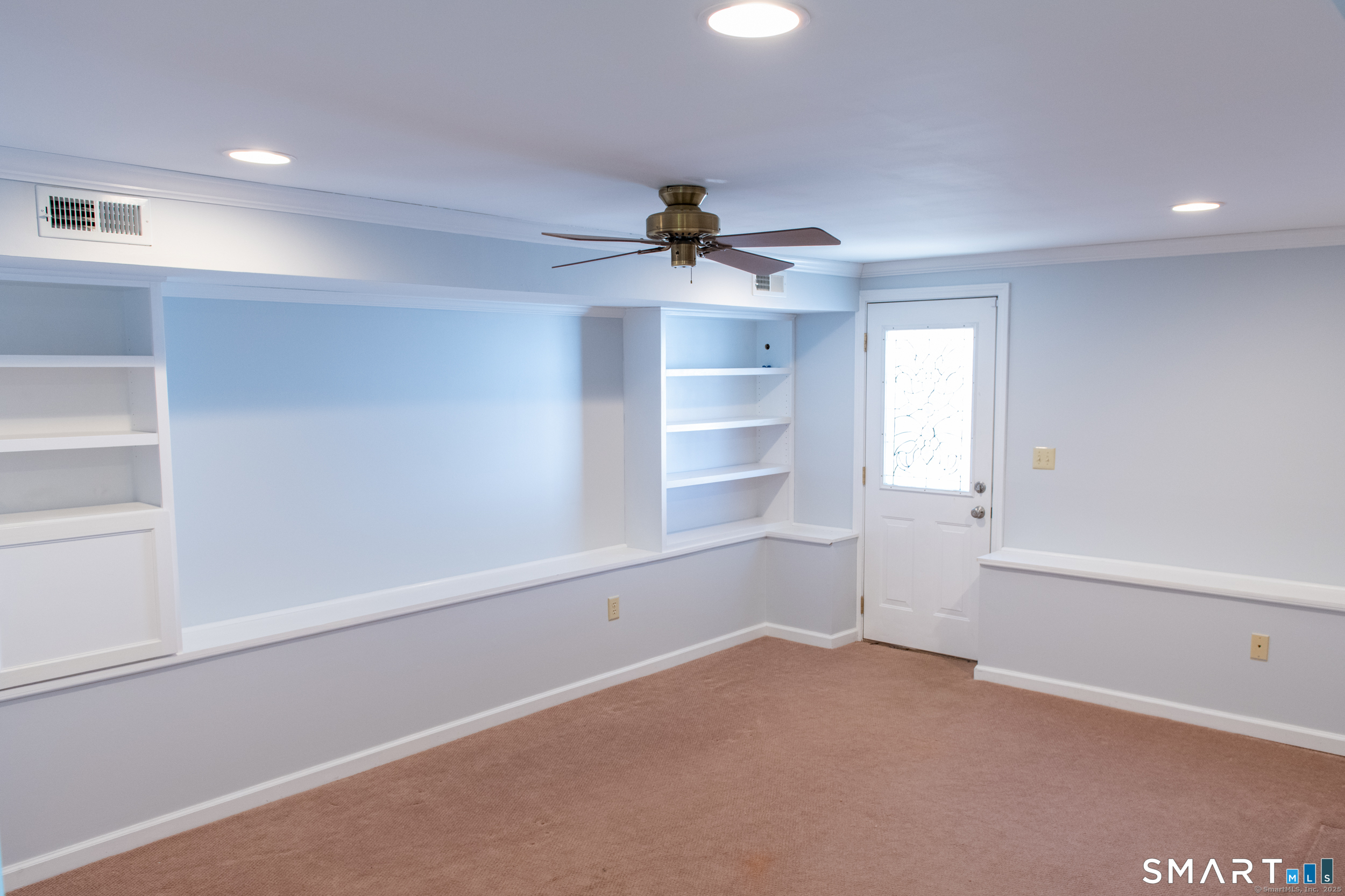34 Center Avenue East Haven CT 06512