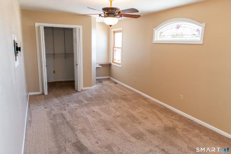 34 Center Avenue East Haven CT 06512