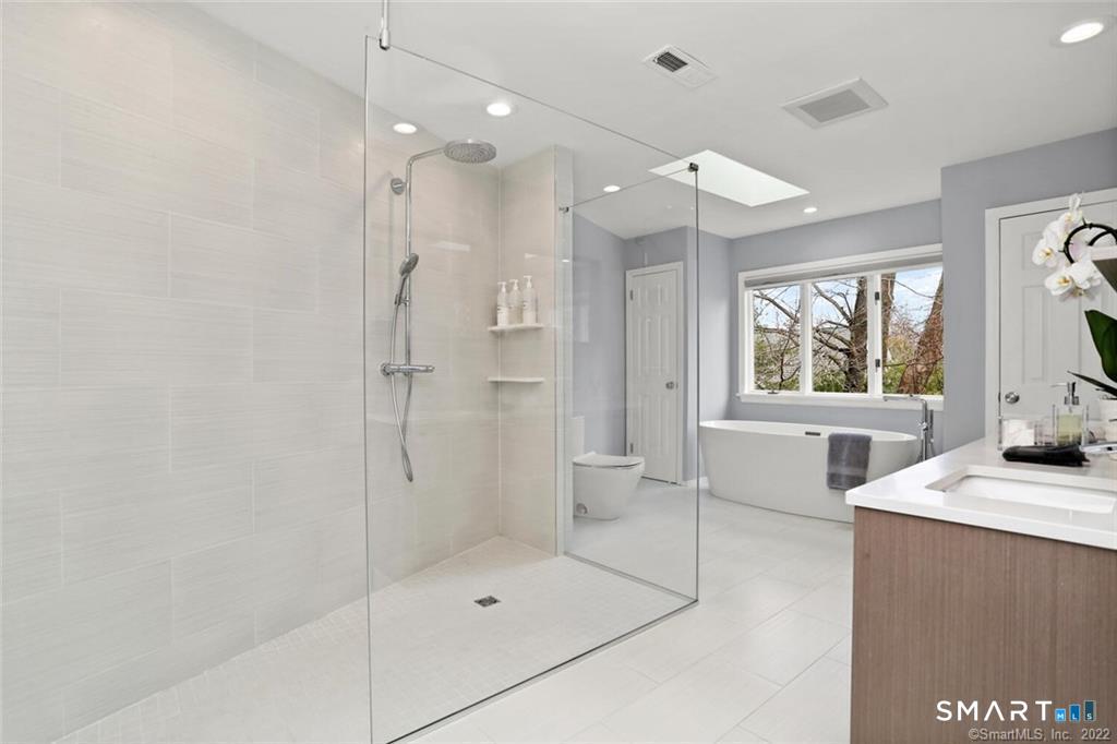 15 Old Stamford Road New Canaan CT 06840