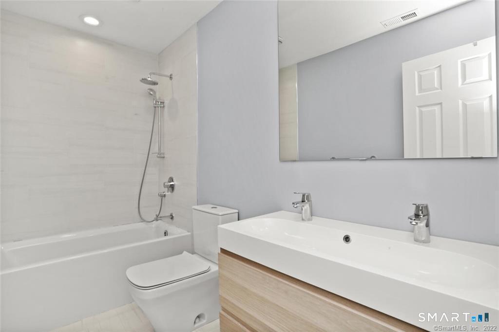 15 Old Stamford Road New Canaan CT 06840