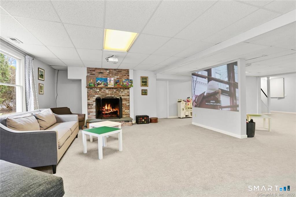 15 Old Stamford Road New Canaan CT 06840