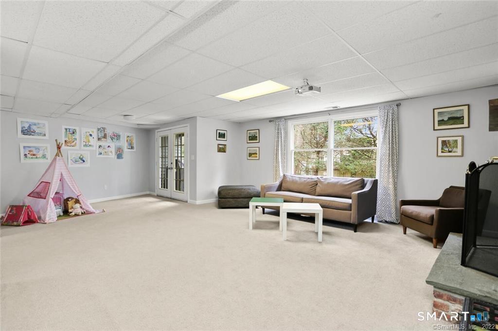 15 Old Stamford Road New Canaan CT 06840