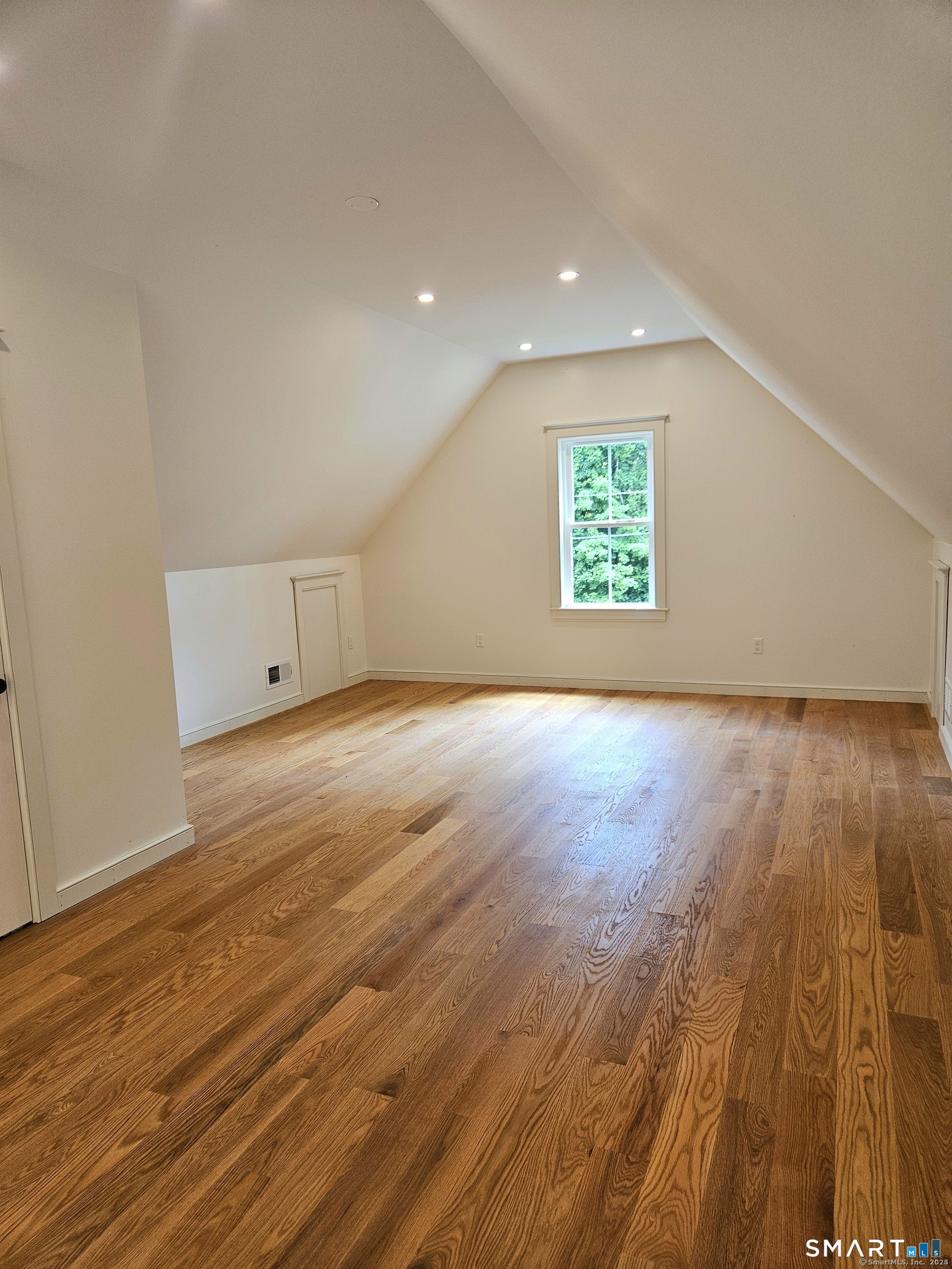 15 North Brook Street Hampton CT 06247