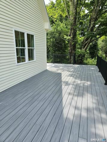 15 North Brook Street Hampton CT 06247