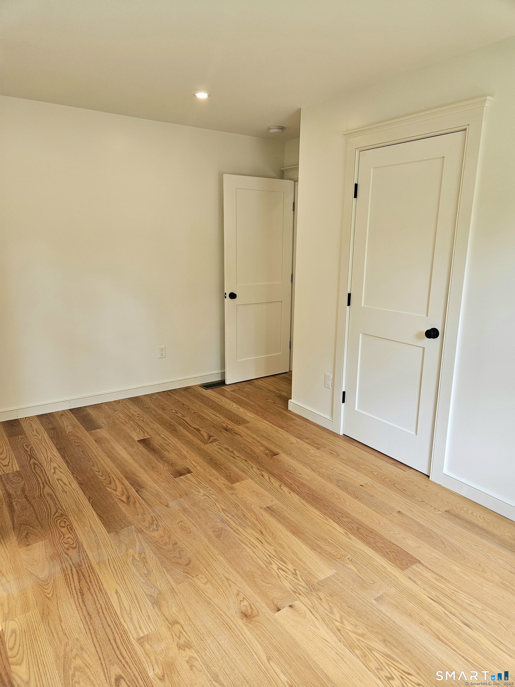 15 North Brook Street Hampton CT 06247