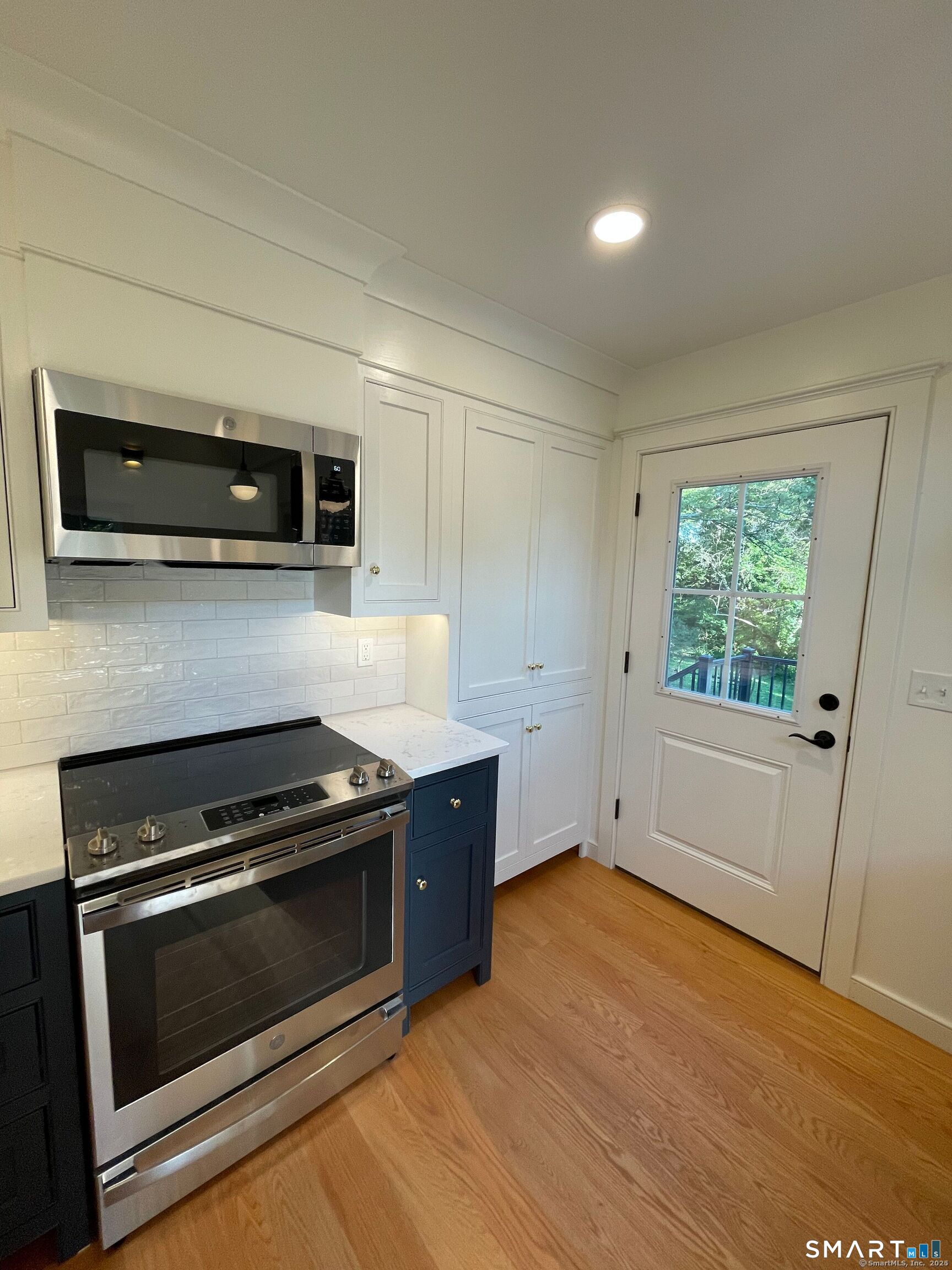 15 North Brook Street Hampton CT 06247