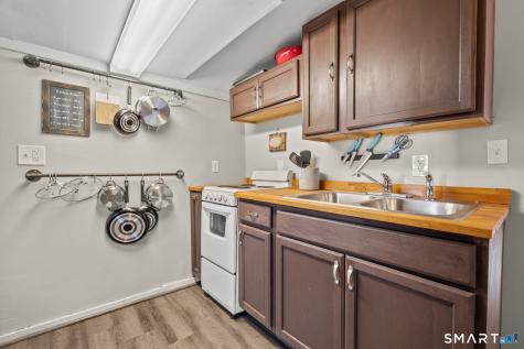 10 Cottage Street Windsor CT 06095