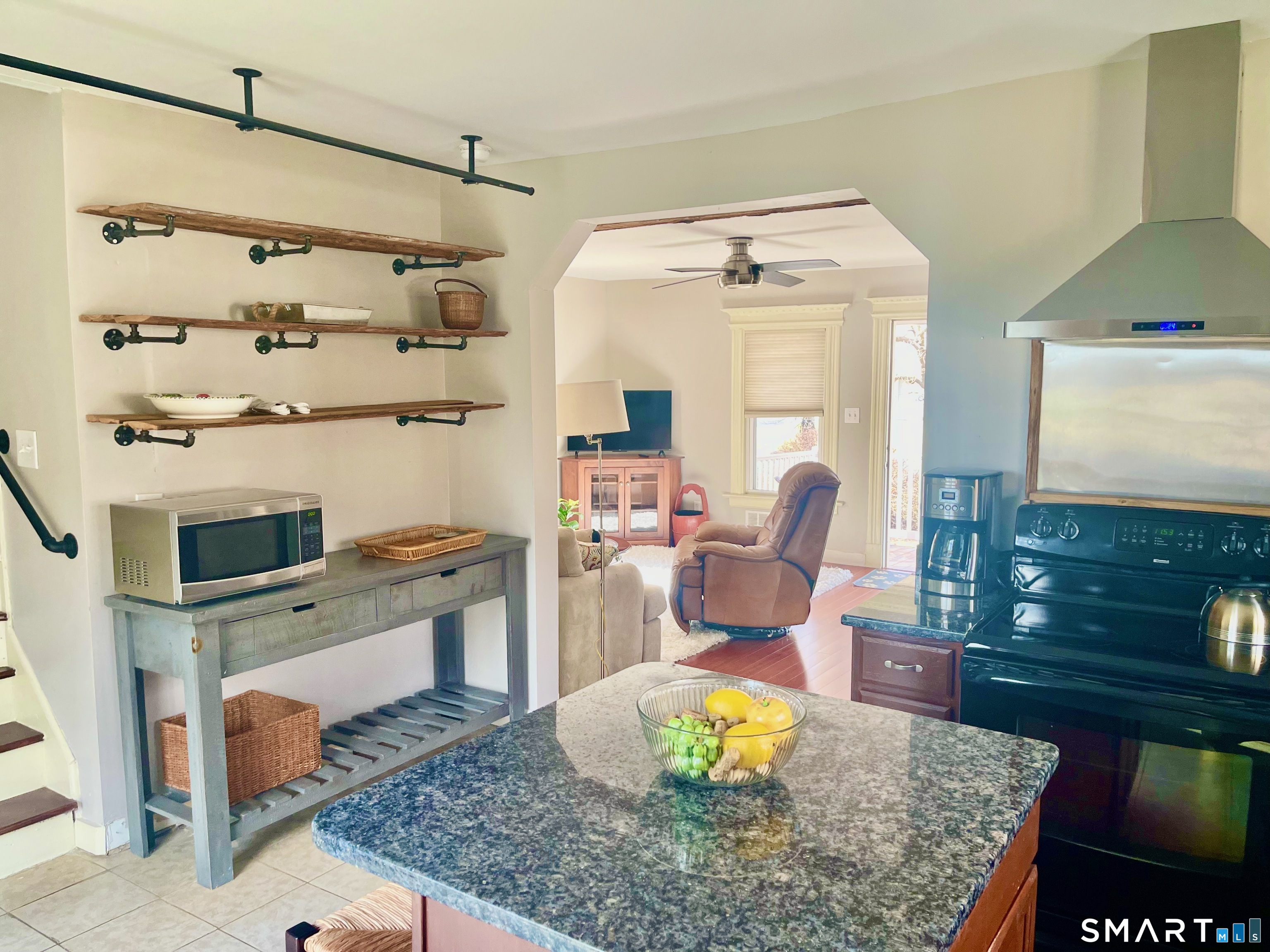 10 Cottage Street Windsor CT 06095