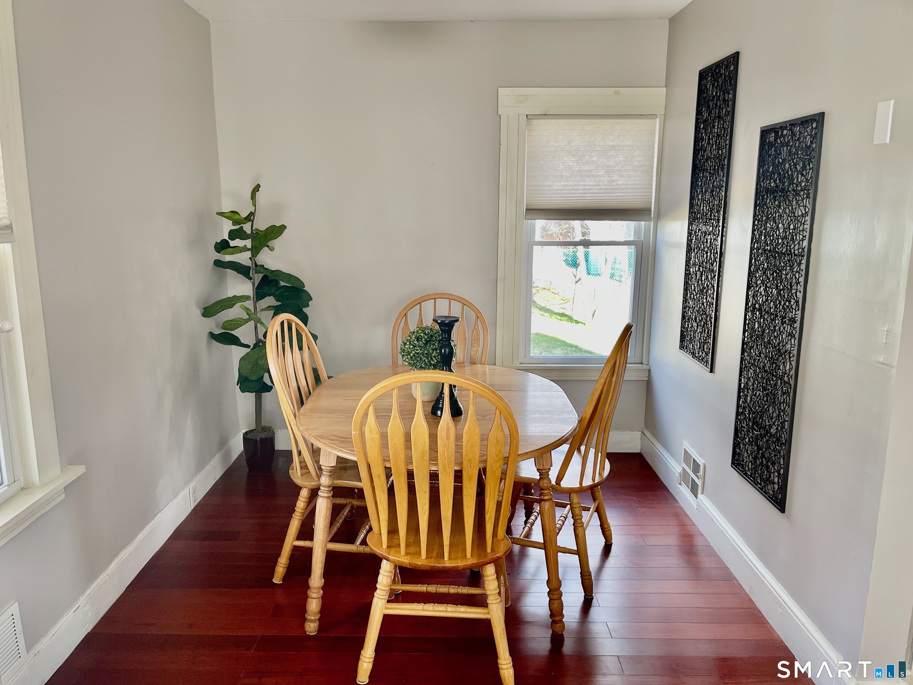 10 Cottage Street Windsor CT 06095