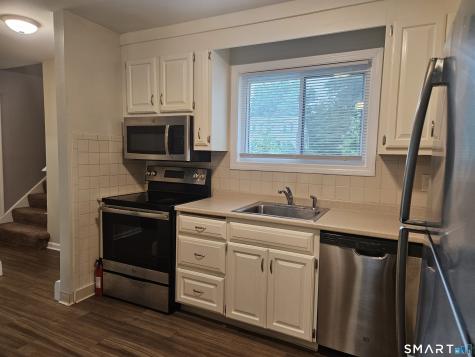 1401 Farmington Avenue Farmington CT 06032