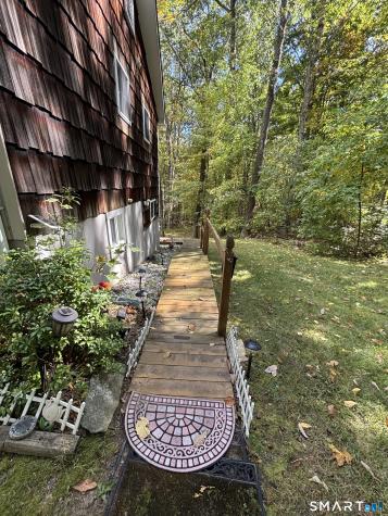 15 Indian Hill Lane Newtown CT 06470