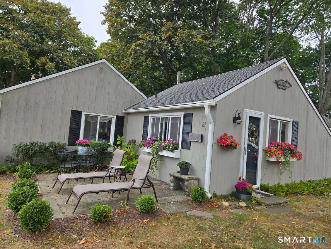 27 Gled Hill Street Stonington CT 06355
