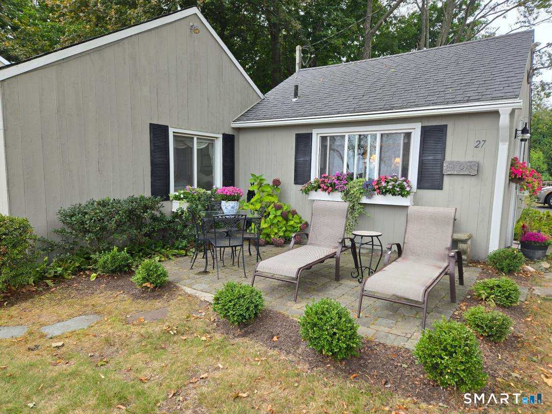 27 Gled Hill Street Stonington CT 06355