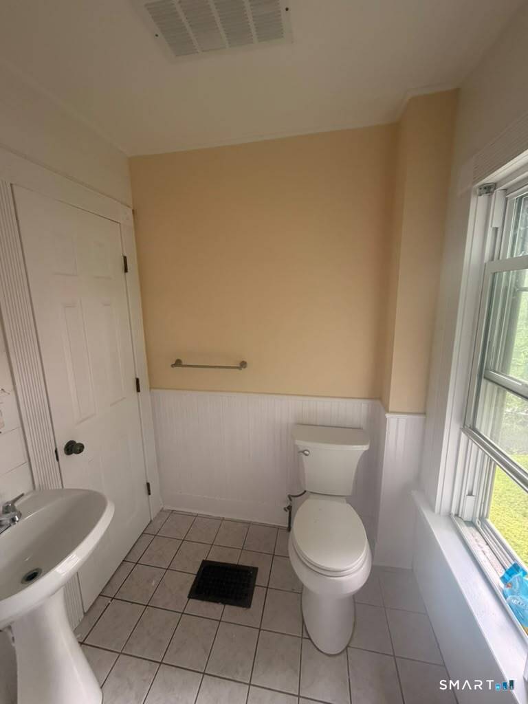 16 Terrace Avenue Waterbury CT 06704