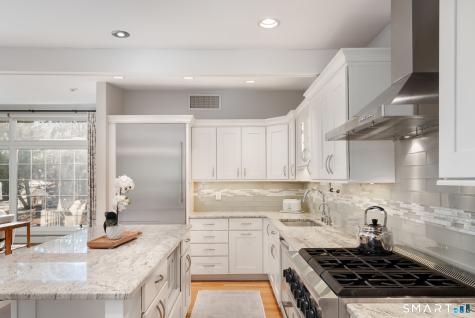 12 Splitrock Road Norwalk CT 06854