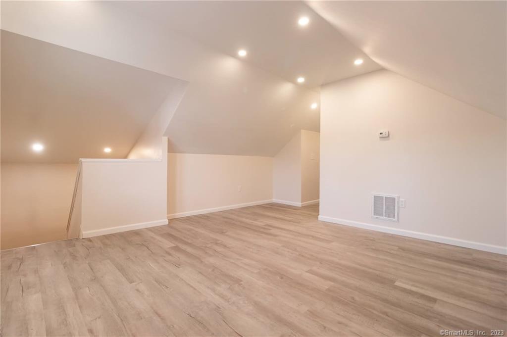 112 Thomas Street West Hartford CT 06119