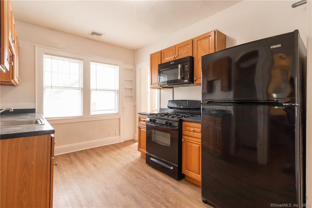 112 Thomas Street West Hartford CT 06119