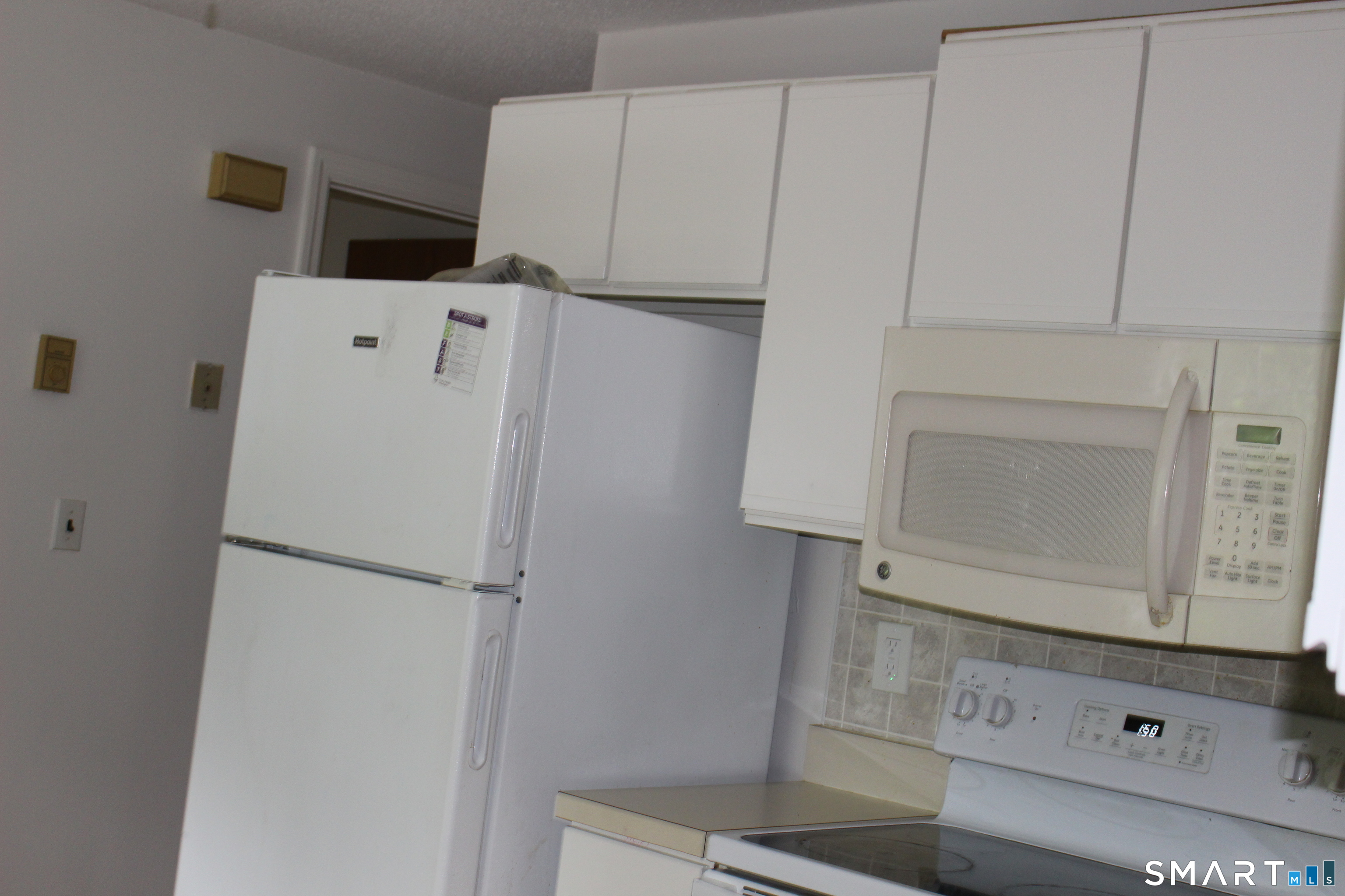 123 Mark Lane Waterbury CT 06704