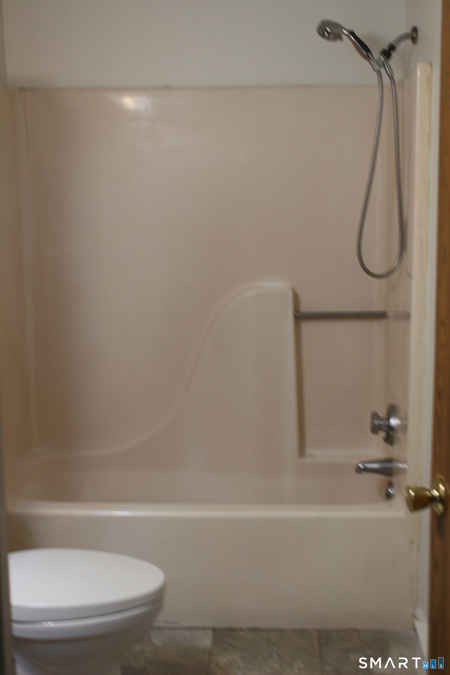 123 Mark Lane Waterbury CT 06704