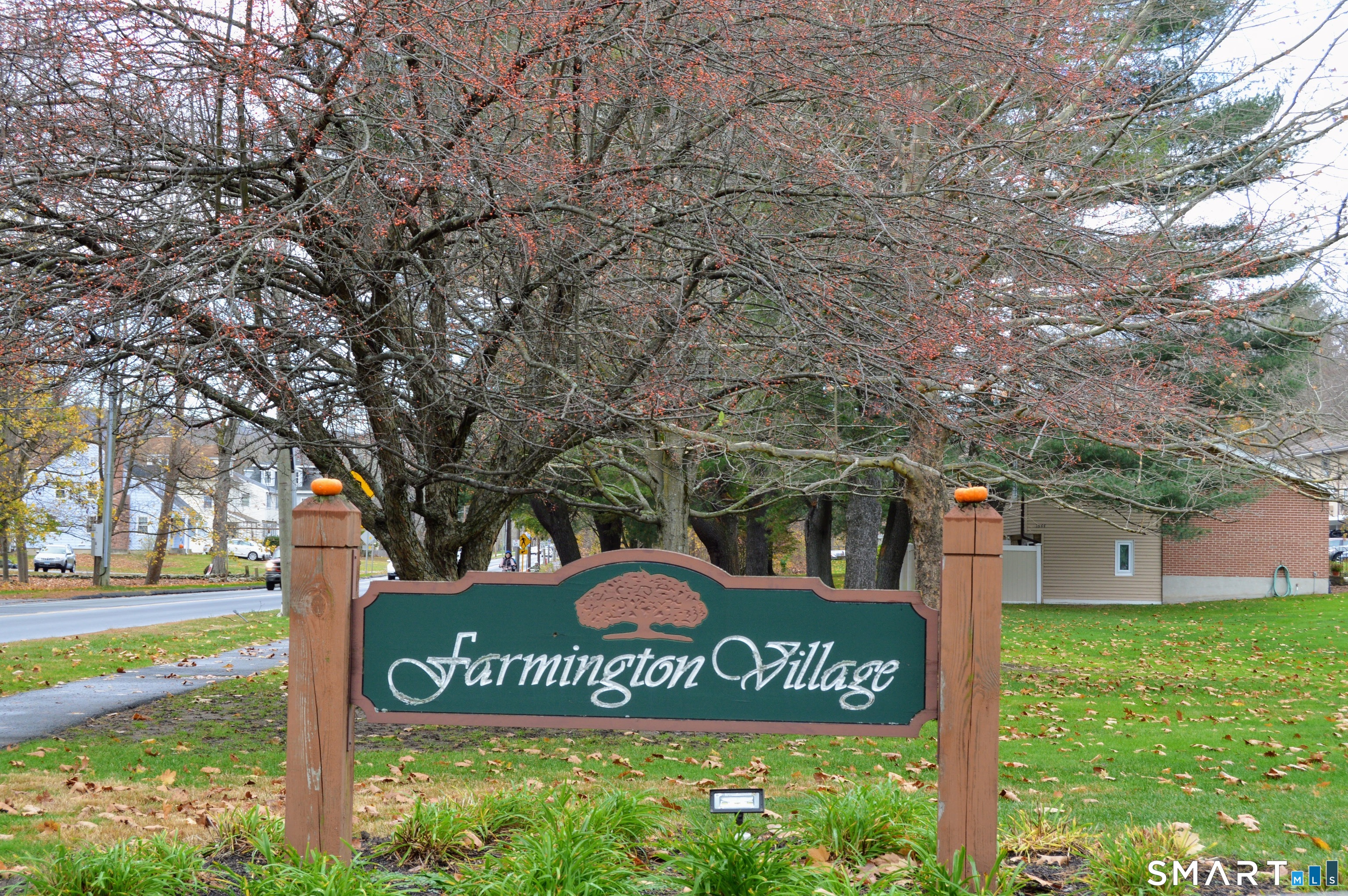 1660 Farmington Avenue Farmington CT 06085