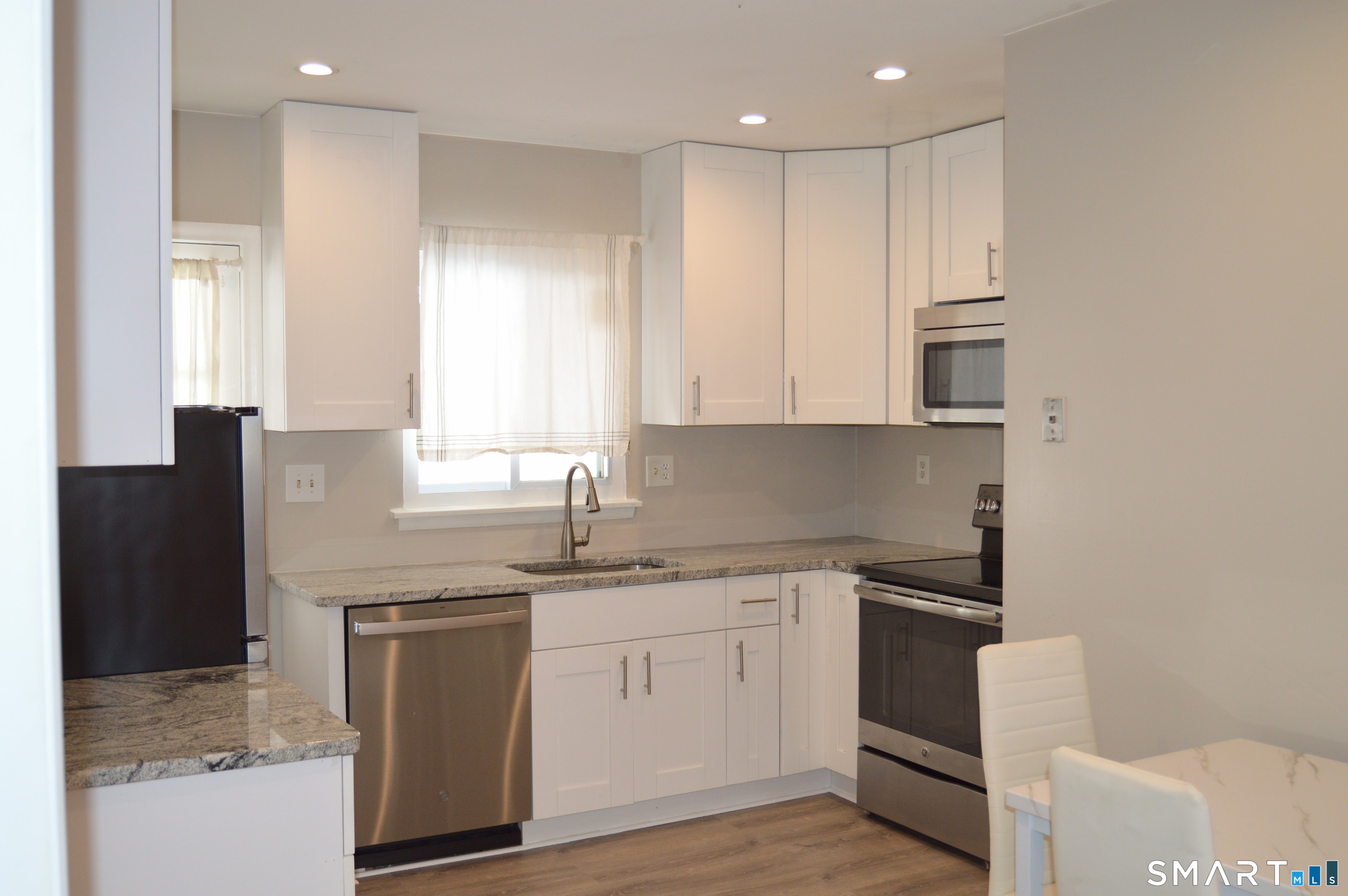 1660 Farmington Avenue Farmington CT 06085