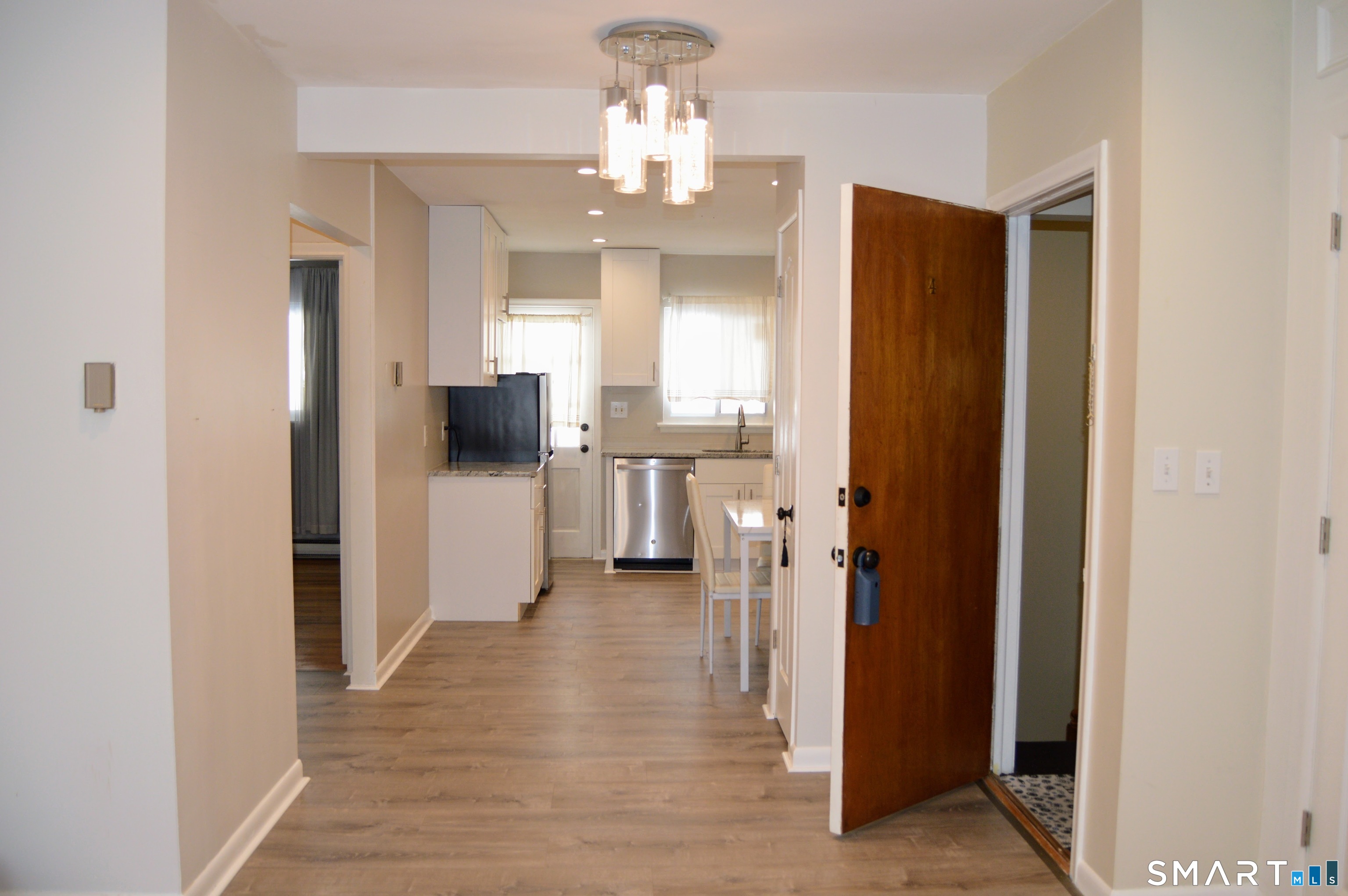1660 Farmington Avenue Farmington CT 06085