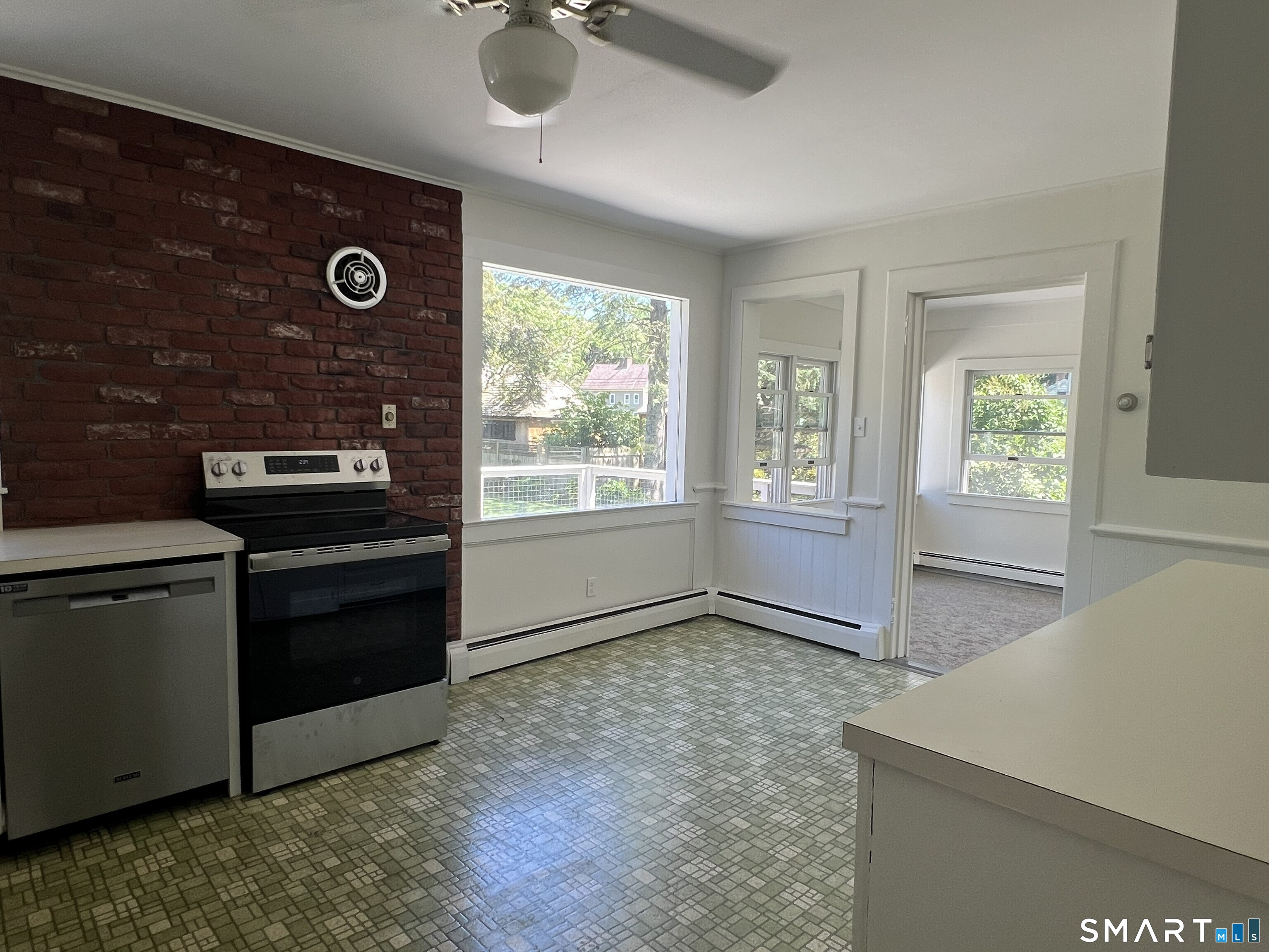 21 Pearl Street Guilford CT 06437