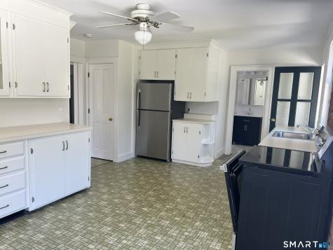 21 Pearl Street Guilford CT 06437