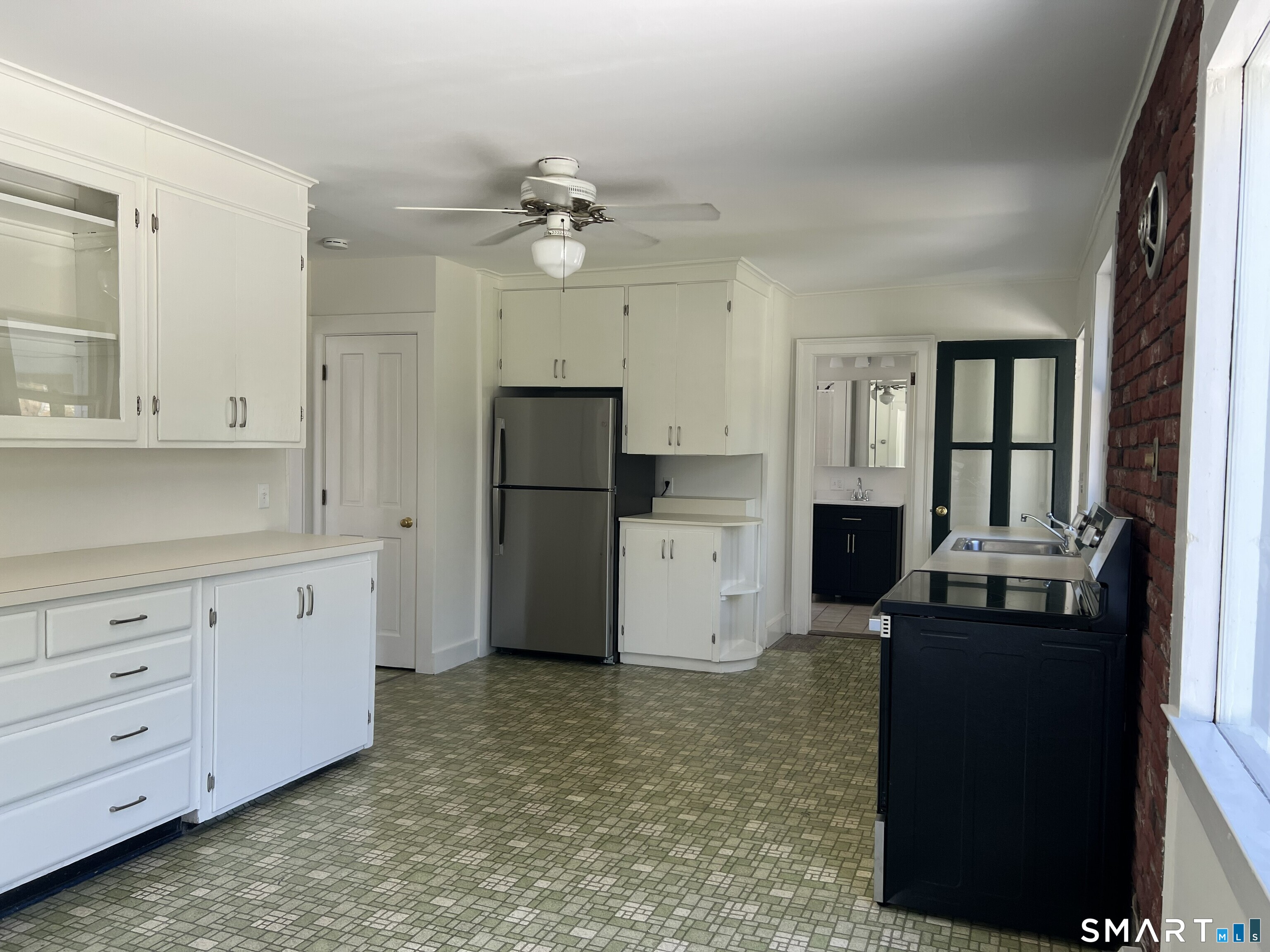 21 Pearl Street Guilford CT 06437