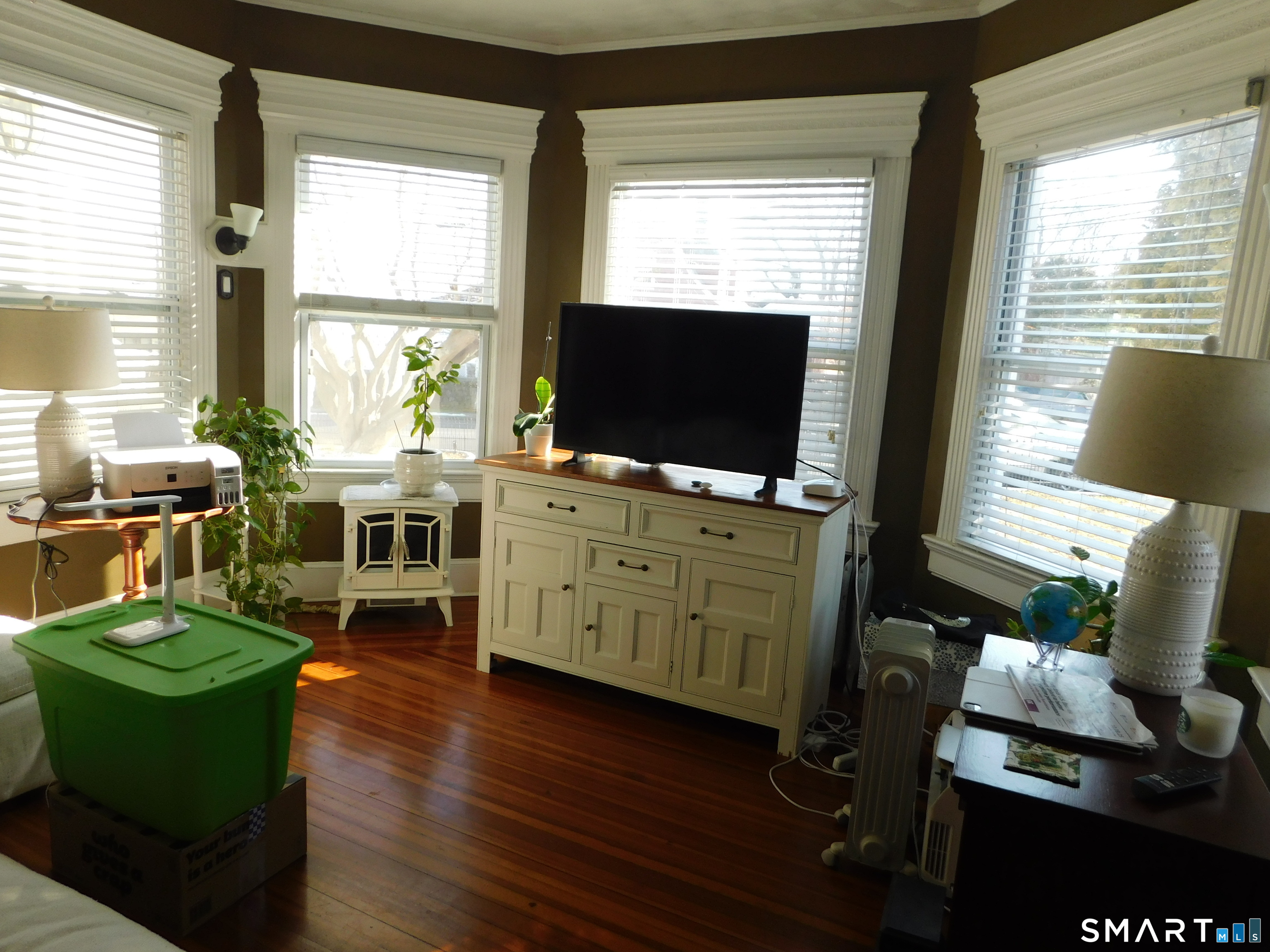 195B Pequot Avenue New London CT 06320