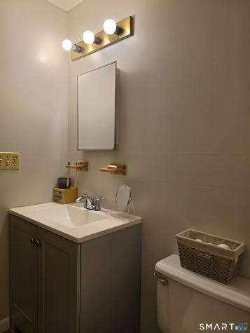 1568 Meriden Road Waterbury CT 06705