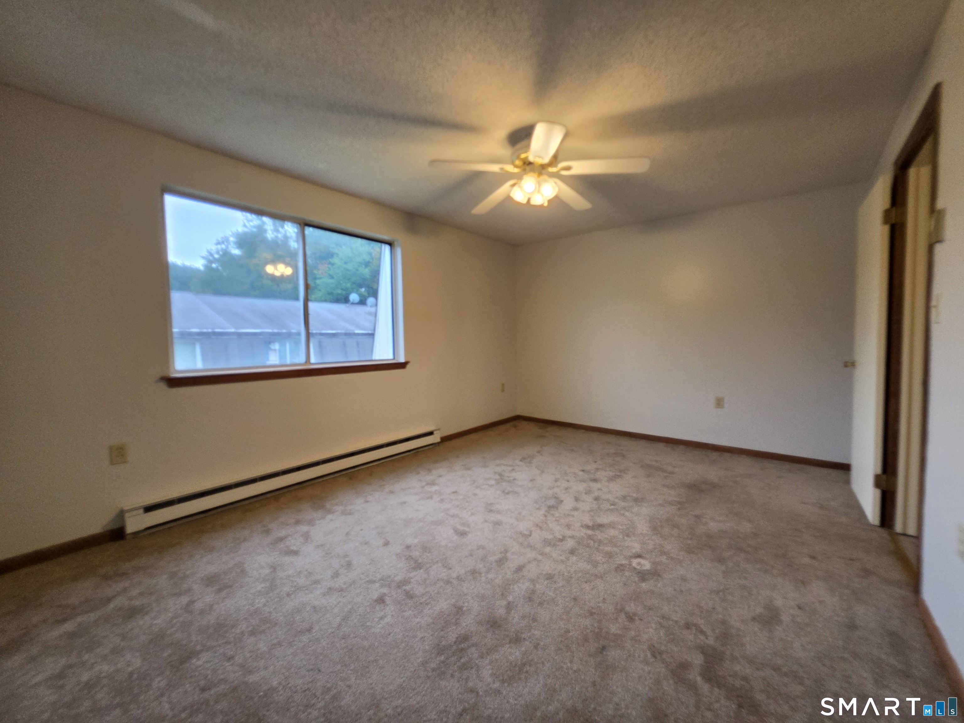 1568 Meriden Road Waterbury CT 06705